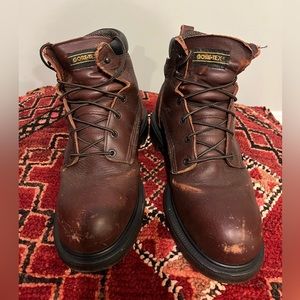 Red Wing Men’s Size 9 (US) Leather Boots